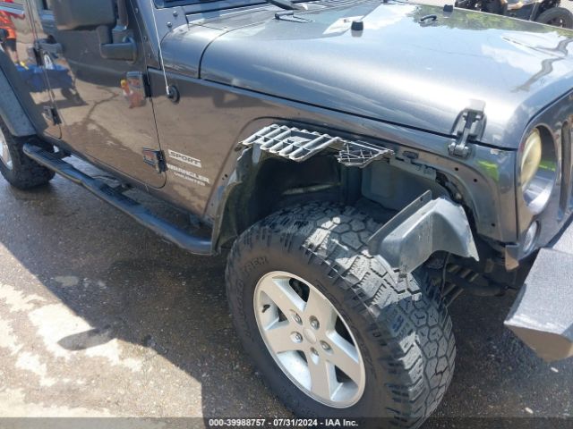 1C4BJWDG7GL337256 Jeep Wrangler Unlimited Sport