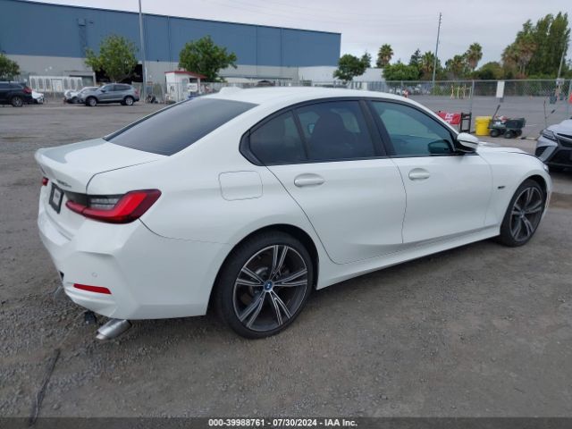 3MW39FF06P8D06033 BMW 3 Series 330e