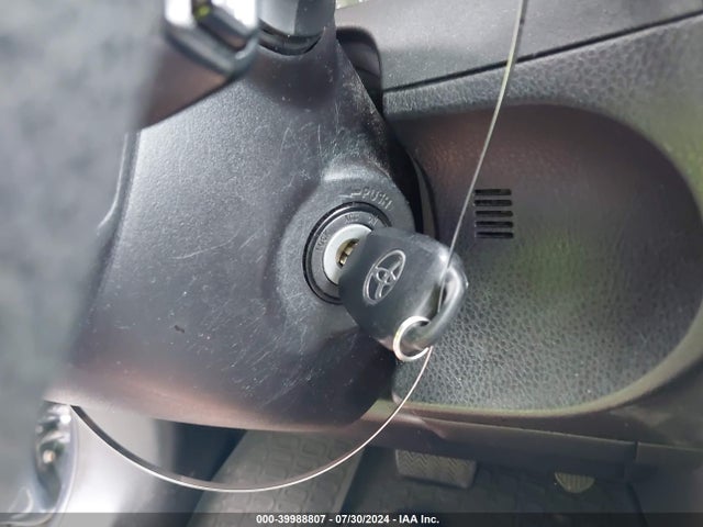 Toyota COROLLA LE 2018 2T1BURHE8JC091558 Image 11