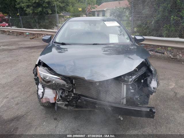 Toyota COROLLA LE 2018 2T1BURHE8JC091558 Image 12