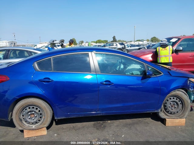 KIA FORTE LX 2017 3KPFK4A7XHE051354 Image 12