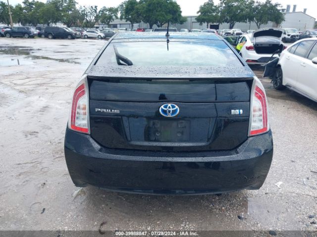 JTDKN3DU3F0448931 Toyota Prius Two