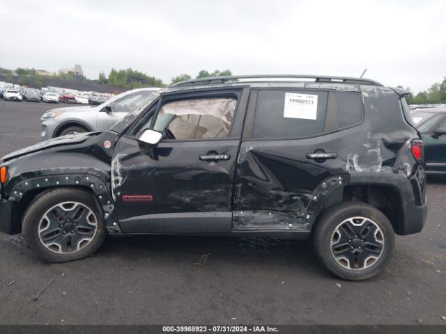 ZACCJBCT7FPB35121 Jeep Renegade Trailhawk