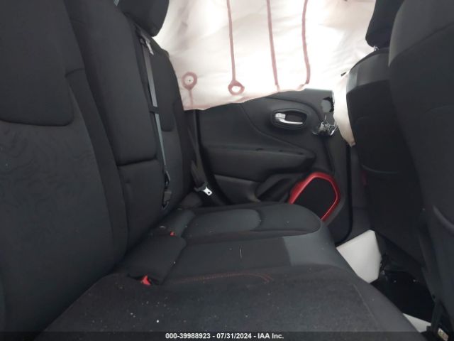 ZACCJBCT7FPB35121 Jeep Renegade Trailhawk