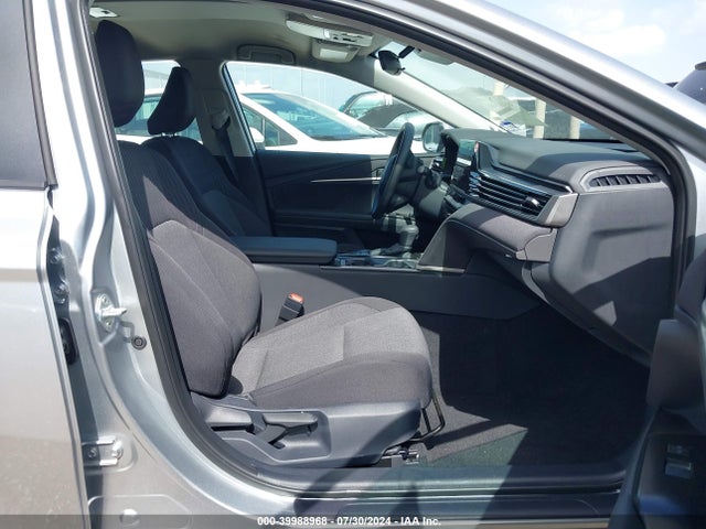 Toyota CAMRY LE 2025 4T1DAACK0SU507120 Image 5