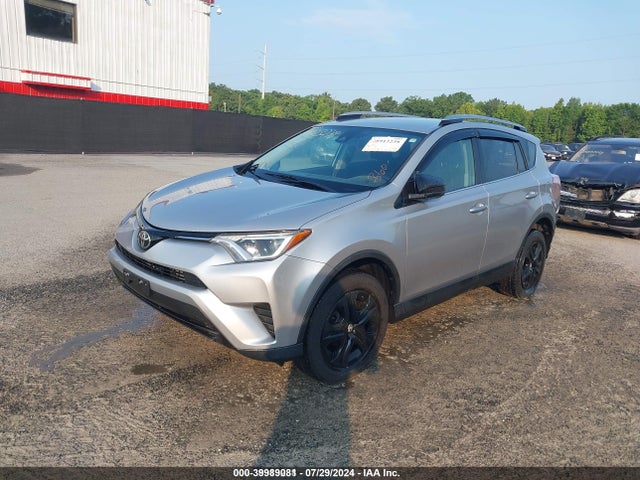 Toyota RAV4 LE 2017 2T3BFREV3HW648276 Image 2
