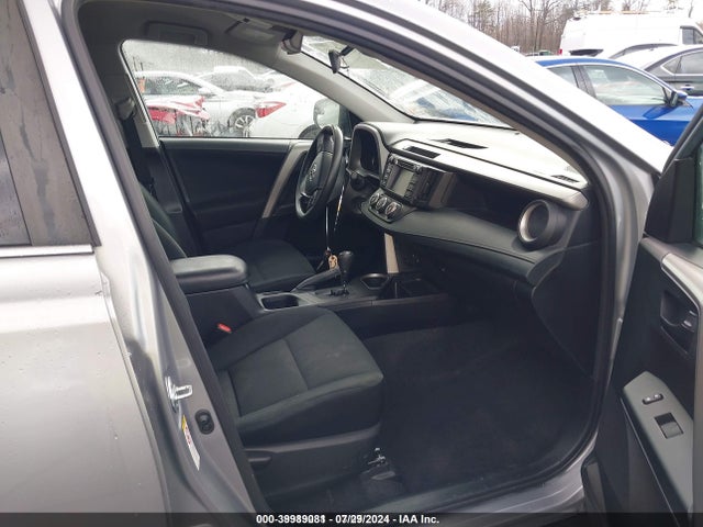 Toyota RAV4 LE 2017 2T3BFREV3HW648276 Image 5
