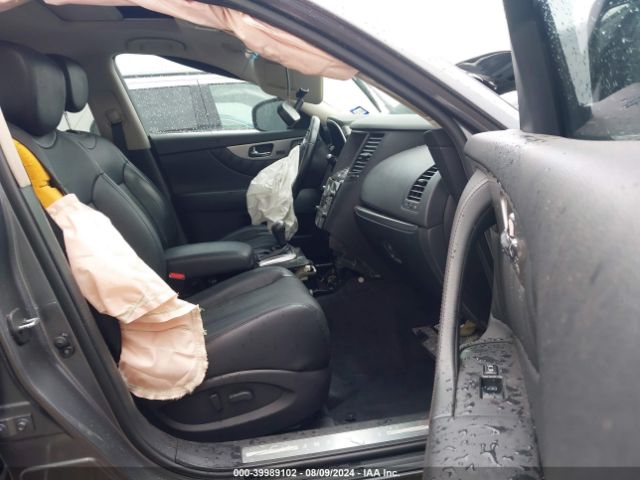 JN8CS1MU2FM381902 Infiniti QX70
