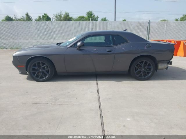 2C3CDZAT9FH758765 Dodge Challenger R/t