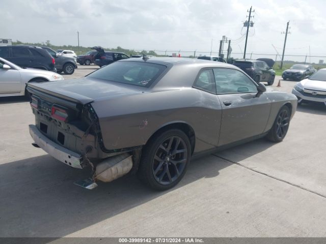 2C3CDZAT9FH758765 Dodge Challenger R/t