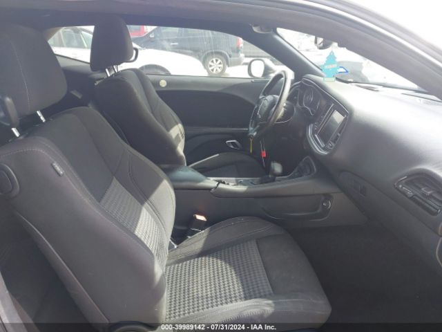 2C3CDZAT9FH758765 Dodge Challenger R/t