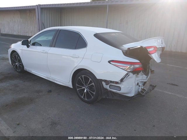 Toyota CAMRY SE 2018 4T1B11HK2JU552008 Image 3