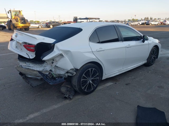Toyota CAMRY SE 2018 4T1B11HK2JU552008 Image 4