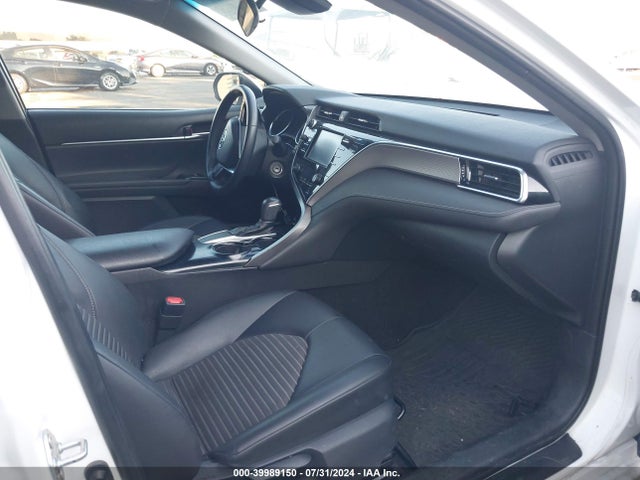 Toyota CAMRY SE 2018 4T1B11HK2JU552008 Image 5