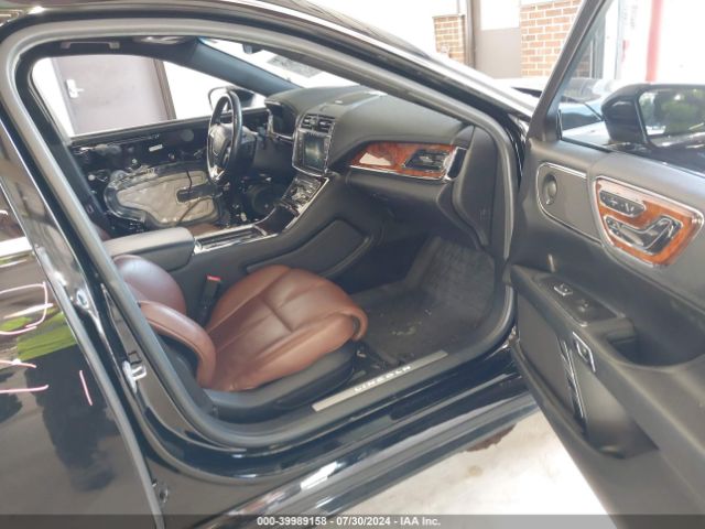 1LN6L9RP7H5629092 Lincoln Continental Reserve
