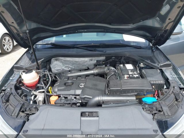 WA1EFCFS8GR010709 Audi Q3 2.0t Premium Plus