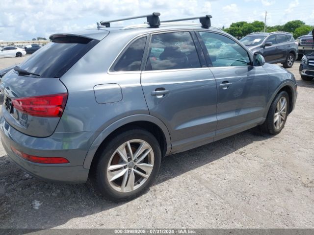 WA1EFCFS8GR010709 Audi Q3 2.0t Premium Plus