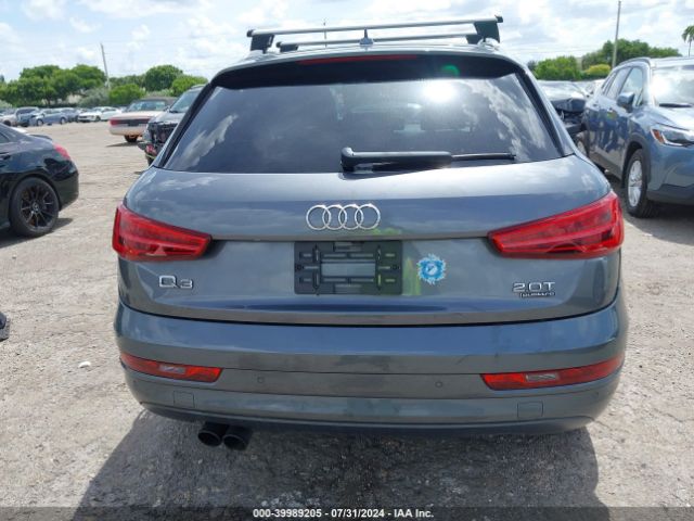 WA1EFCFS8GR010709 Audi Q3 2.0t Premium Plus
