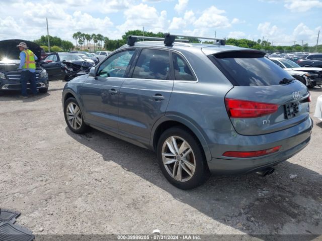 WA1EFCFS8GR010709 Audi Q3 2.0t Premium Plus