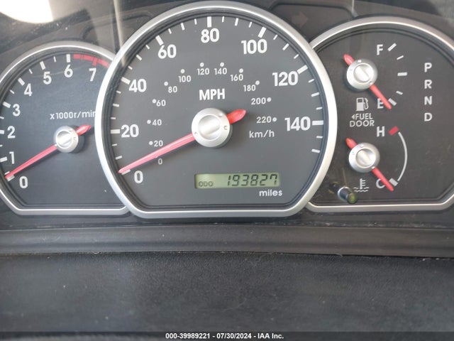 2004 MITSUBISHI ENDEAVOR 4A4MN41S04E005551 Photo 6