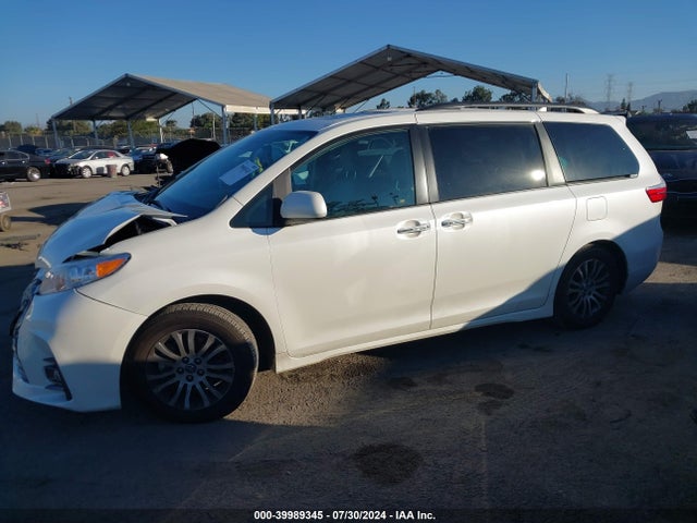 Toyota Sienna Xle 8 Passenger 2018 5TDYZ3DC5JS921403 Image 14