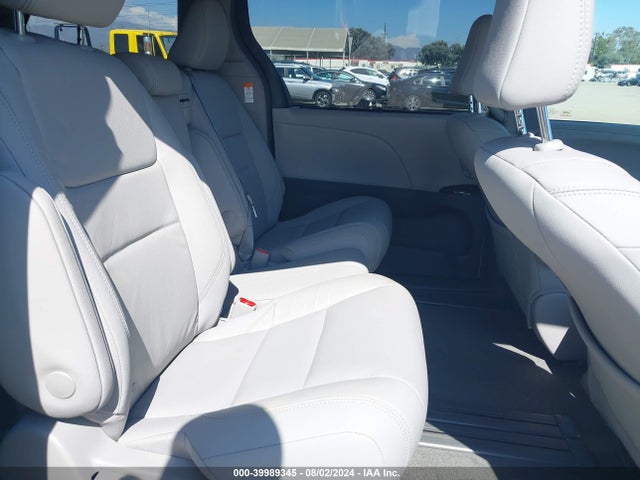 Toyota Sienna Xle 8 Passenger 2018 5TDYZ3DC5JS921403 Image 8