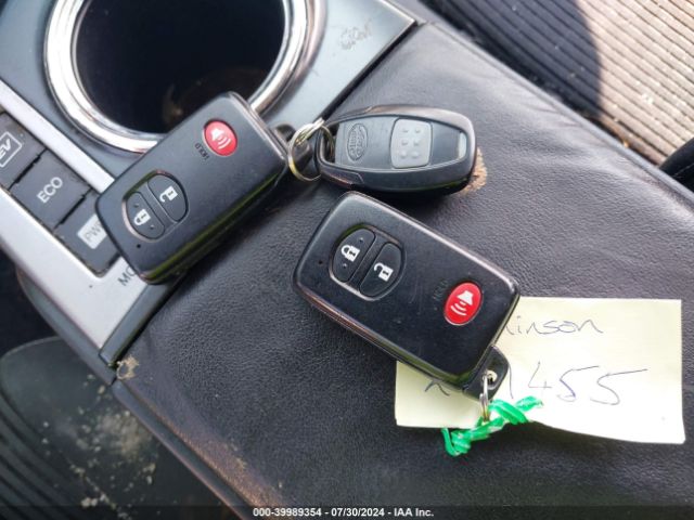 JTDZN3EU2FJ027726 Toyota Prius V Three