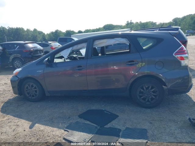 JTDZN3EU2FJ027726 Toyota Prius V Three