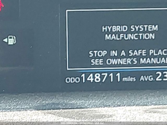 JTDZN3EU2FJ027726 Toyota Prius V Three