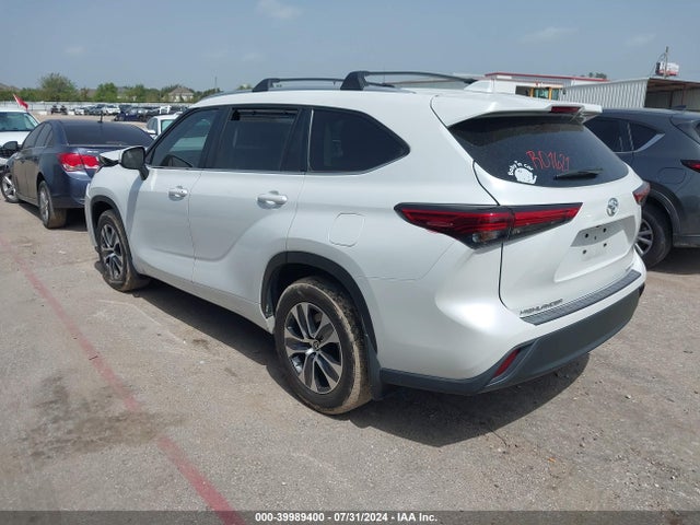 Toyota Highlander Xle 2023 5TDKDRBH7PS015980 Image 3