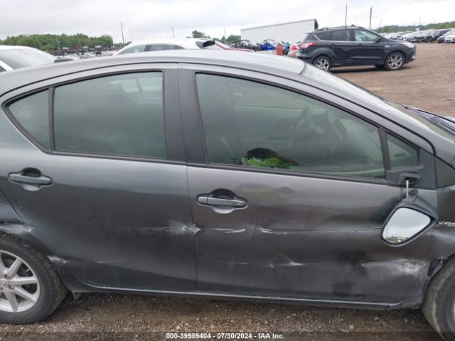 JTDKDTB32E1079405 Toyota Prius C Three