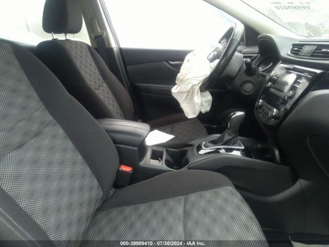 JN1BJ1CP3HW011073 Nissan Rogue Sport Sv