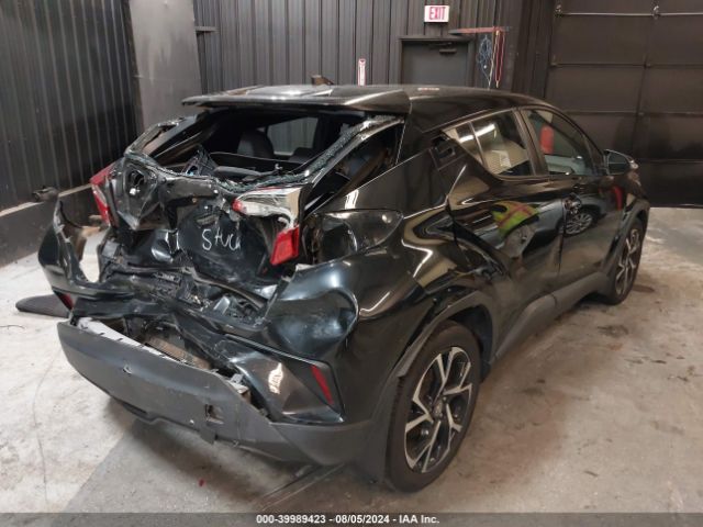 NMTKHMBX4JR007498 Toyota C-HR XLE