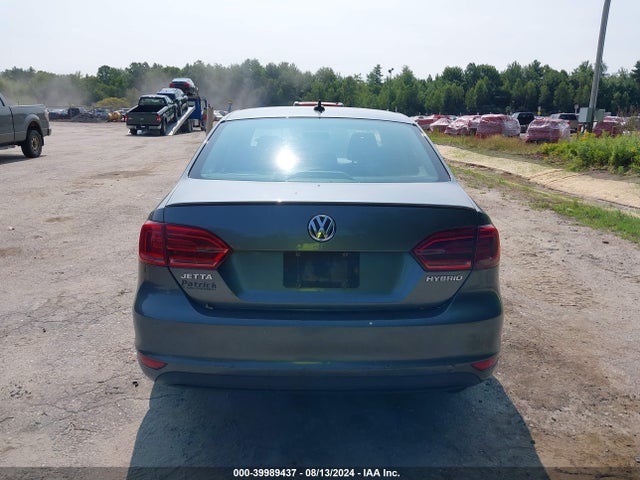 3VW637AJ3EM229663 Volkswagen Jetta Hybrid Se