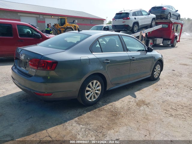 3VW637AJ3EM229663 Volkswagen Jetta Hybrid Se