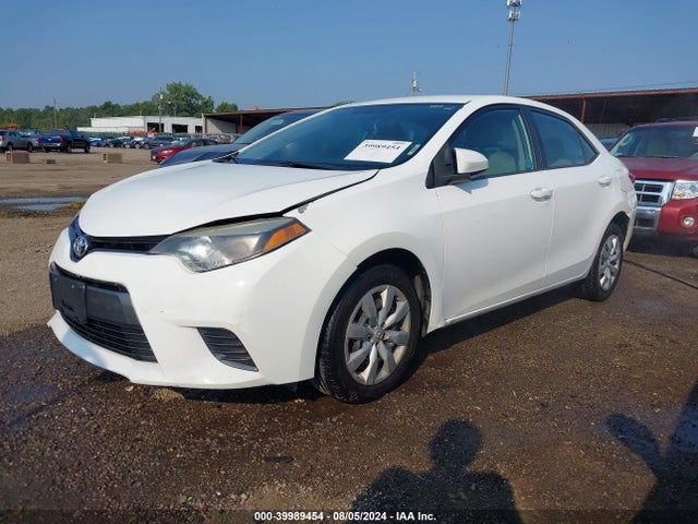 Toyota COROLLA LE 2016 5YFBURHE2GP485436 Image 2