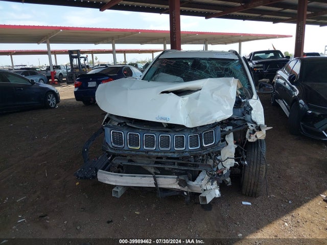 3C4NJCBB3JT240926 Jeep Compass Latitude Fwd