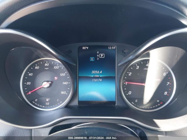 WDDWJ8DBXKF785439 Mercedes-Benz C 300