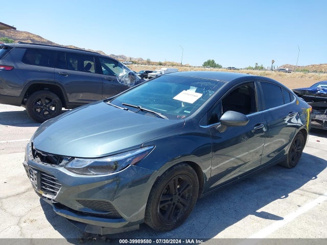 Chevrolet Cruze Lt Auto 2018 1G1BE5SM1J7157996 Image 2