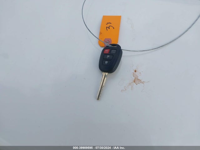 Toyota Rav4 Xle 2016 2T3WFREV5GW311172 Image 11