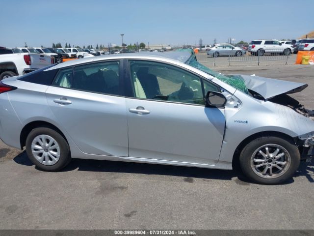 JTDKAMFU1N3189545 Toyota Prius L
