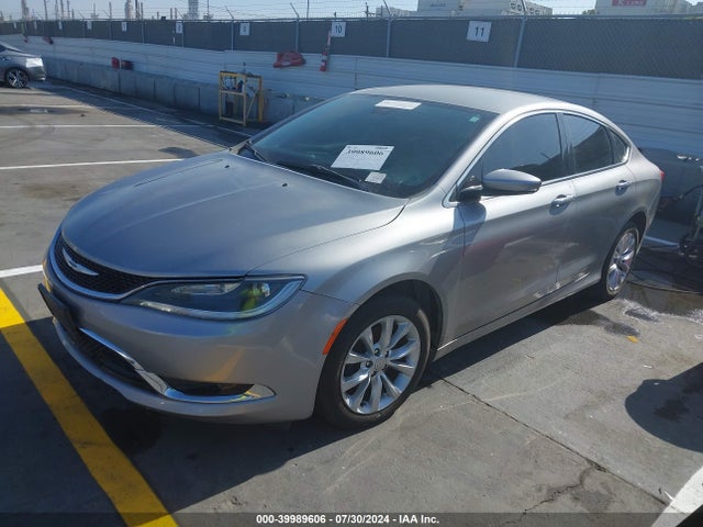 Chrysler 200 C 2015 1C3CCCCB5FN549468 Image 2