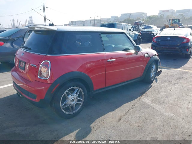 2009 MINI COOPER S WMWMF735X9TW85245 Photo 3