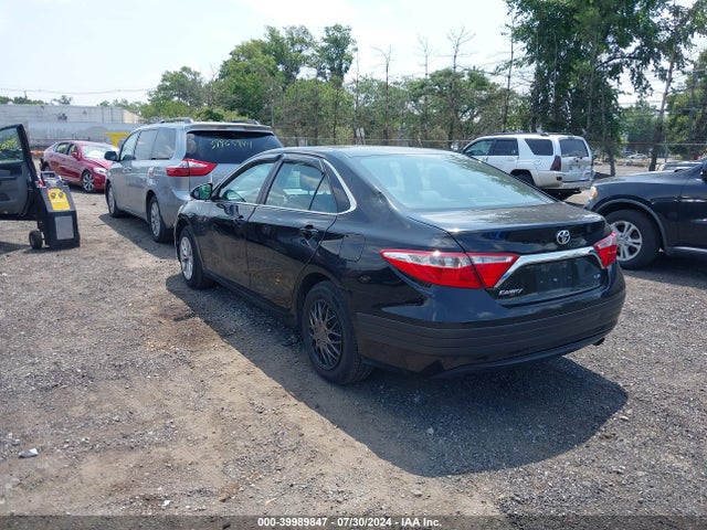 Toyota CAMRY LE 2015 4T4BF1FK7FR511729 Image 3