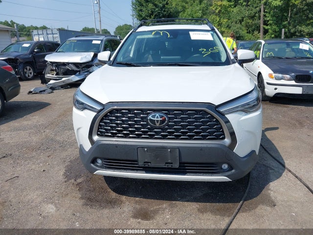 Toyota Corolla Cross Xle 2022 7MUDAABG2NV039150 Image 12