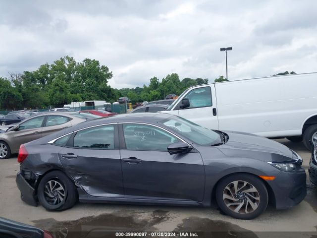 2HGFC2F74JH545425 Honda CIVIC EX