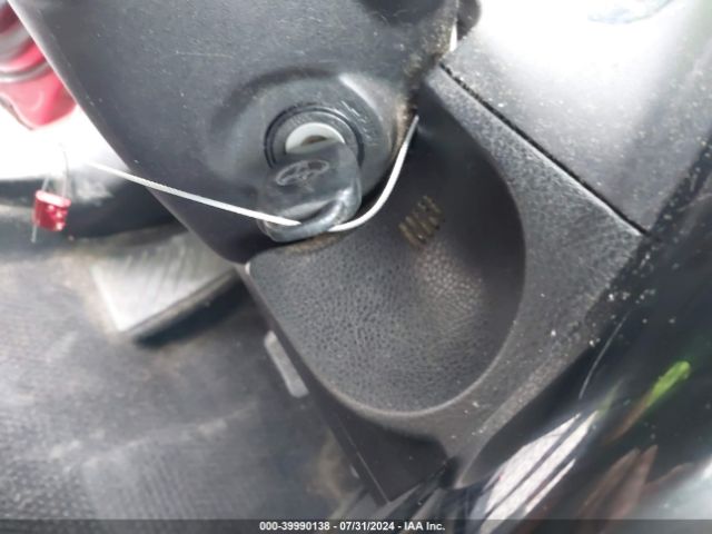 5YFBURHE8JP769533 Toyota COROLLA LE