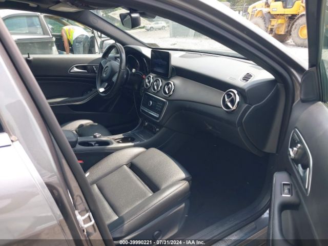 WDCTG4GB3JJ502000 Mercedes-Benz Gla 250 4matic