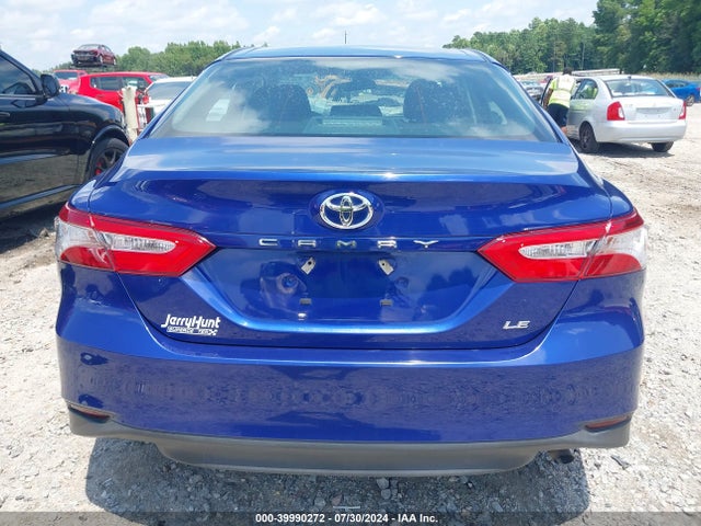Toyota CAMRY LE 2018 4T1B11HK4JU569005 Image 17