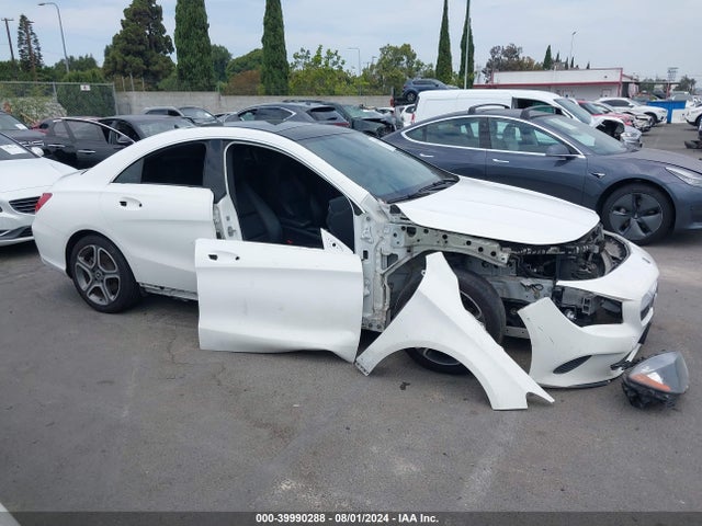 Mercedes-Benz CLA 250 2018 WDDSJ4EB3JN675178 Image 14